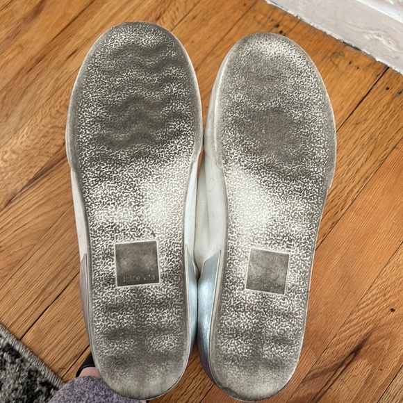 Sneakers - Picture 7 of 7